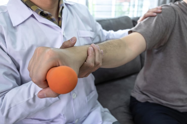 The core of physiotherapy treatment and hands-on recovery.<br /> Caption: "Fixing the pain, not just masking it." The definitive answer to "how long does tennis elbow take to heal" largely depends on a dedicated physiotherapy regimen. From strength training with light weights to specialized manual therapy, your physiotherapist provides the evidence-based strategies to stimulate healing and ensure your tennis elbow does go away.